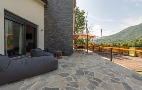 Brusane House | Amazing Home In Rizvanusa