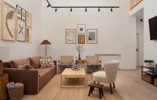 Brusane House | Amazing Home In Rizvanusa