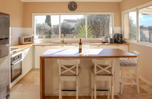 Rochefort-du-Gard House | Amazing home in Rochefort