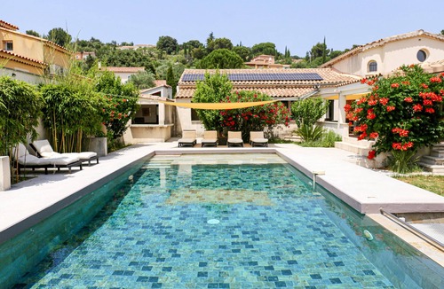 Rochefort-du-Gard House | Amazing home in Rochefort