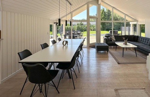 Kramnitse House | Amazing home in Rødby with sauna