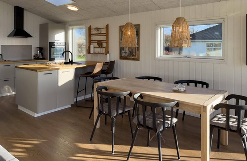 Ronde House | Amazing home in Rønde with house sea view