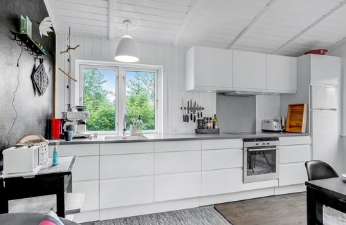 Floutrup House | Amazing home in Roslev with WiFi