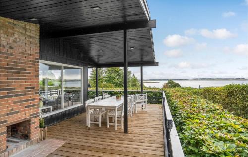 Ronbjerg House | Amazing Home In Roslev With Wifi