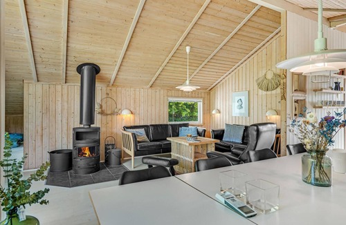 Spodsbjerg House | Amazing home in Rudkøbing with sauna