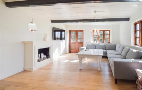 Sollested House | Amazing Home In Søllested With Wifi