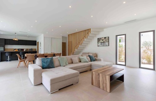 Sablet House | Amazing home in Sablet