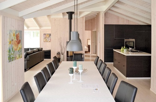 Nordost House | Amazing home in Sæby with WiFi