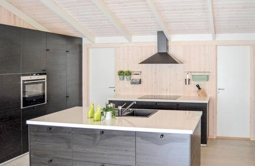 Nordost House | Amazing home in Sæby with WiFi