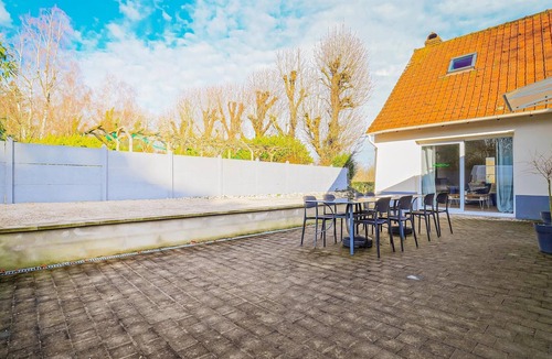 Saint-Josse House | Amazing home in Saint-Josse with WiFi
