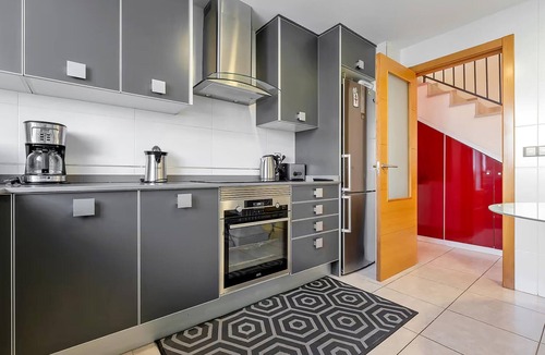San Jorge House | Amazing home in Sant Jordi with WiFi