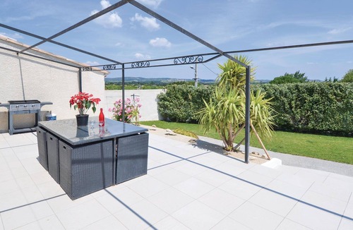 Sernhac House | Amazing home in Sernhac