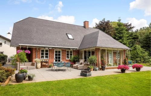 Dokkedal House | Amazing Home In Silkeborg With Sauna