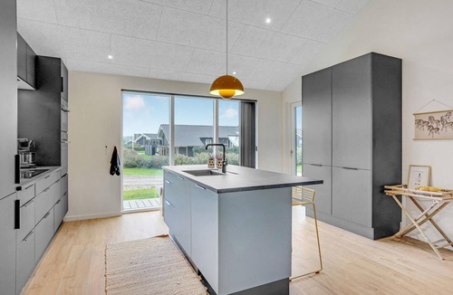 Grønninghoved Strand House | Amazing home in Sjølund with sauna