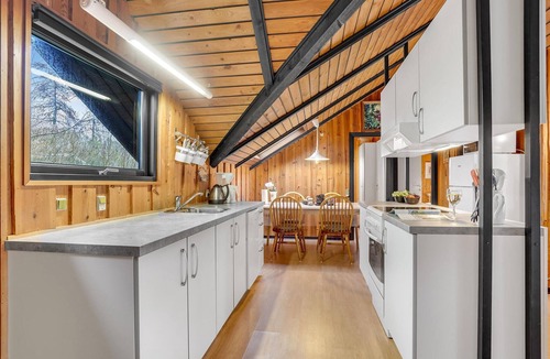 Skjern House | Amazing home in Skjern with kitchen