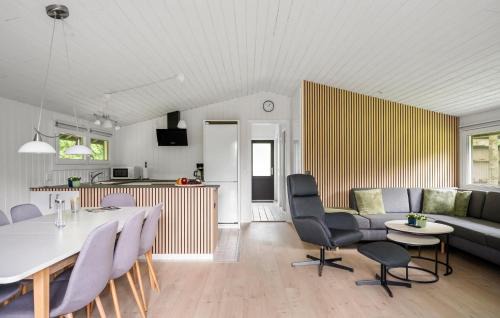 Skjern House | Amazing Home In Skjern With Wifi