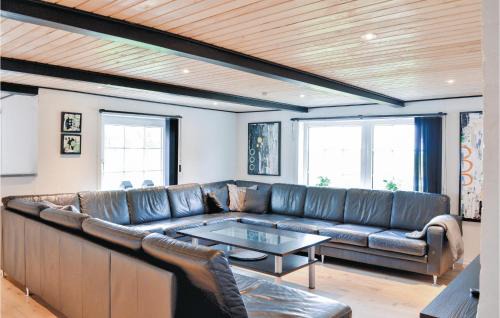 Skjern House | Amazing Home In Skjern With House Sea View