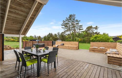 Skjern House | Amazing Home In Skjern With Kitchen