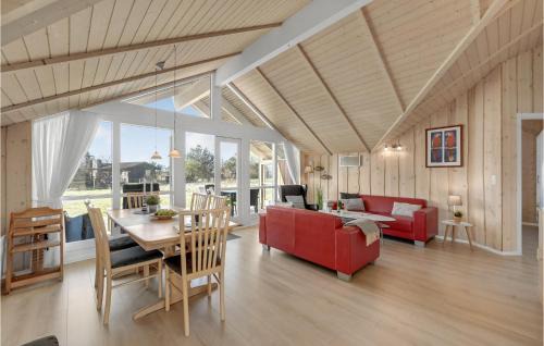 Skjern House | Amazing Home In Skjern With Kitchen