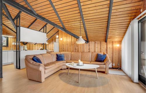 Skjern House | Amazing Home In Skjern With Kitchen