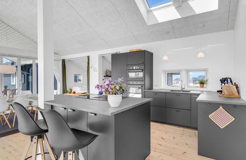 Frolunde House | Amazing home in Slagelse with kitchen