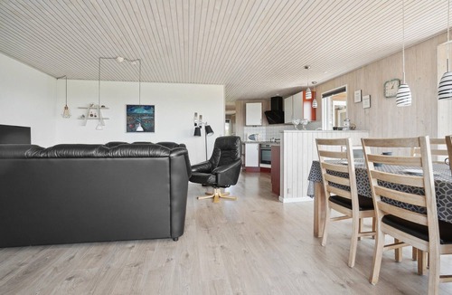 Skyum House | Amazing home in Snedsted with sauna