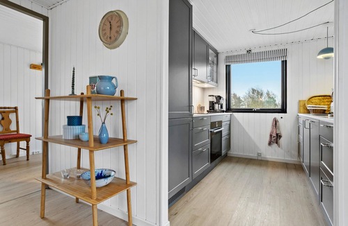 Lihme House | Amazing home in Spøttrup with WiFi