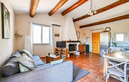 Saint-Andre-de-Roquepertuis House | Amazing Home In St André De Roqueper