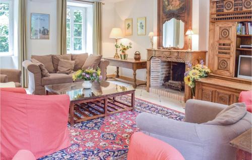 Saint-Clement-Rancoudray House | Amazing Home In St Clément Rancoudray