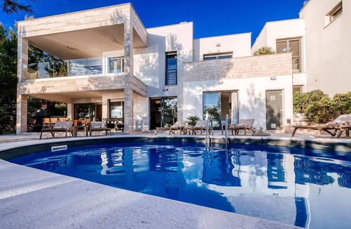 Starigrad House | Amazing home in Starigrad