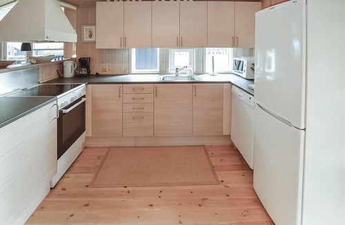 Mommark Strand House | Amazing home in Sydals with sauna