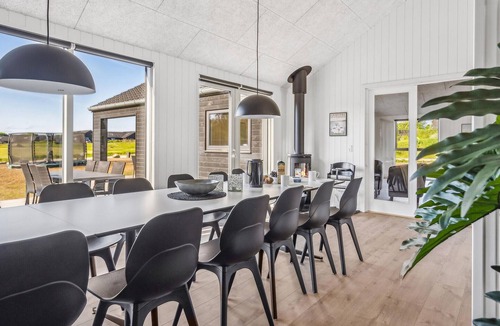 Mommark Strand House | Amazing home in Sydals with sauna