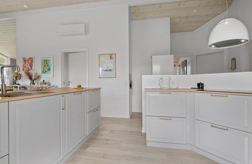Skaven Strand House | Amazing home in Tarm with sauna