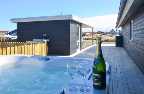 Klitmoller House | Amazing home in Thisted with sauna
