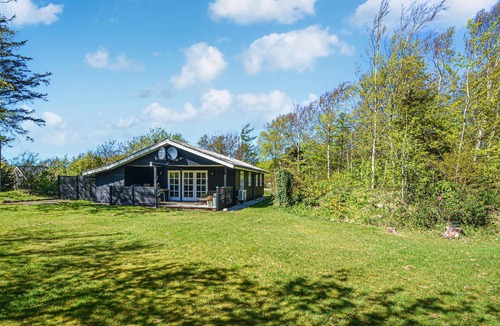 Thyholm House | Amazing home in Thyholm with WiFi