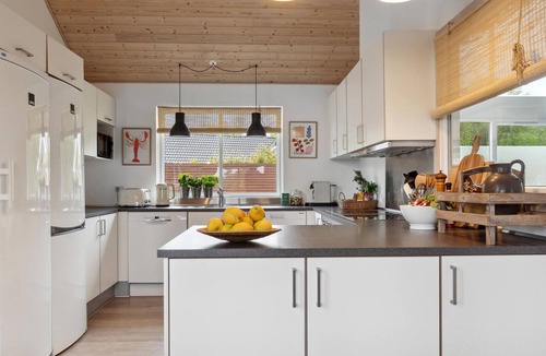 Holloselund House | Amazing home in Tisvildeleje with sauna