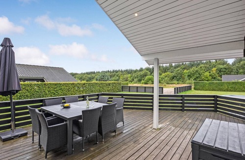 Arrild Ferieby House | Amazing home in Toftlund with sauna