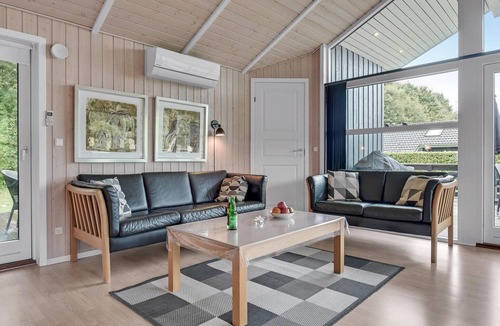 Arrild Ferieby House | Amazing home in Toftlund with sauna