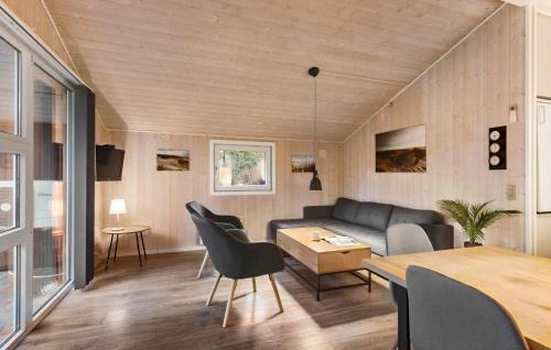 Arrild Ferieby House | Amazing Home In Toftlund With Wifi