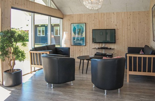 Lohals House | Amazing home in Tranekær with sauna