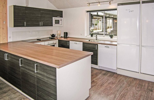 Lohals House | Amazing home in Tranekær with sauna