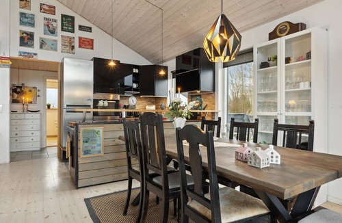 Hov House | Amazing home in Tranekær with WiFi