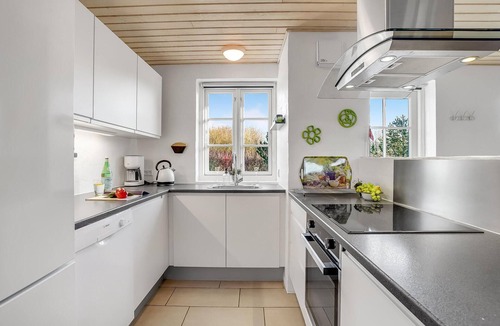 Øhuse House | Amazing home in Ulfborg with kitchen
