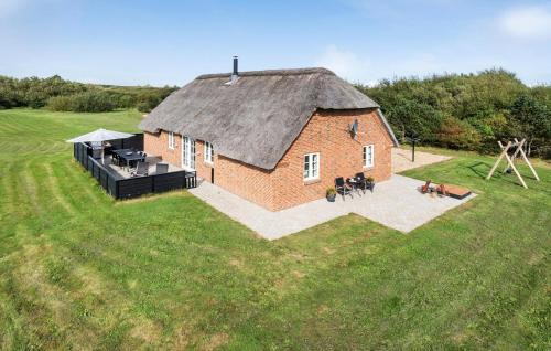 Øhuse House | Amazing Home In Ulfborg With Kitchen