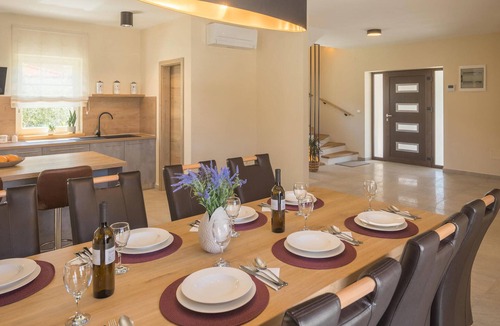 Murine House | Amazing home in Umag with sauna