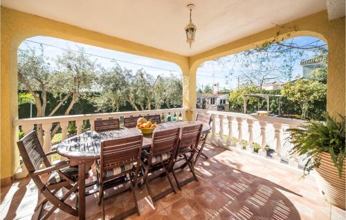 La Pobla de Vallbona House | Amazing Home In Urbanización La Sima