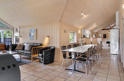 Marielyst House | Amazing home in Væggerløse with WiFi
