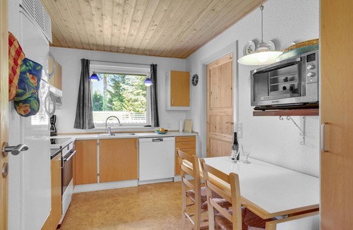 Bøtø By House | Amazing home in Væggerløse with sauna