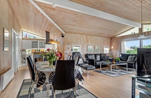 Vejers House | Amazing home in Vejers Strand with sauna