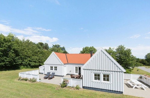 Holloselund House | Amazing home in Vejby with sauna